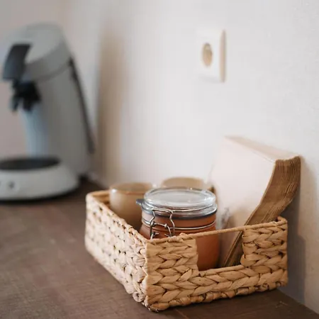 La Vieille Tour Bed & Breakfast 3*