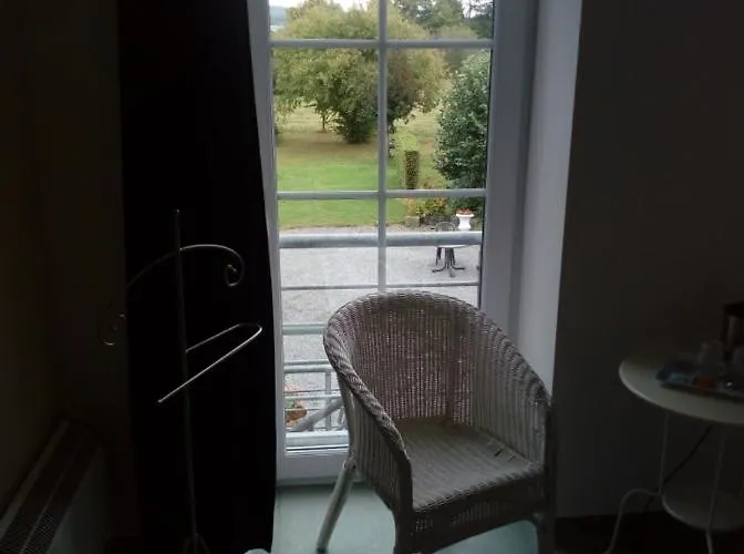 La Vieille Tour 3* Отон